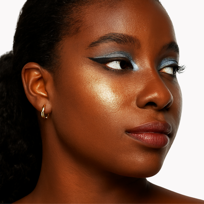 DIAMOND DAZE ILLUMINATING PRESSED HIGHLIGHTER