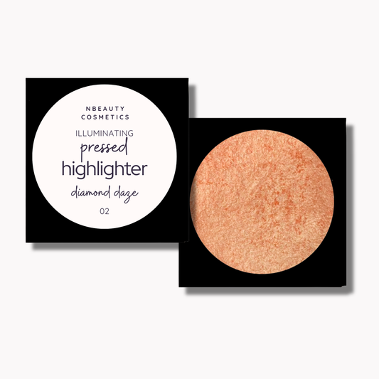 DIAMOND DAZE ILLUMINATING PRESSED HIGHLIGHTER